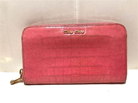 miu miu portemonnaie rosa|miu michigan handbags.